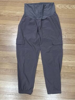Old Navy Maternity Dusty Mauve Cargo Joggers with High Waist Panel